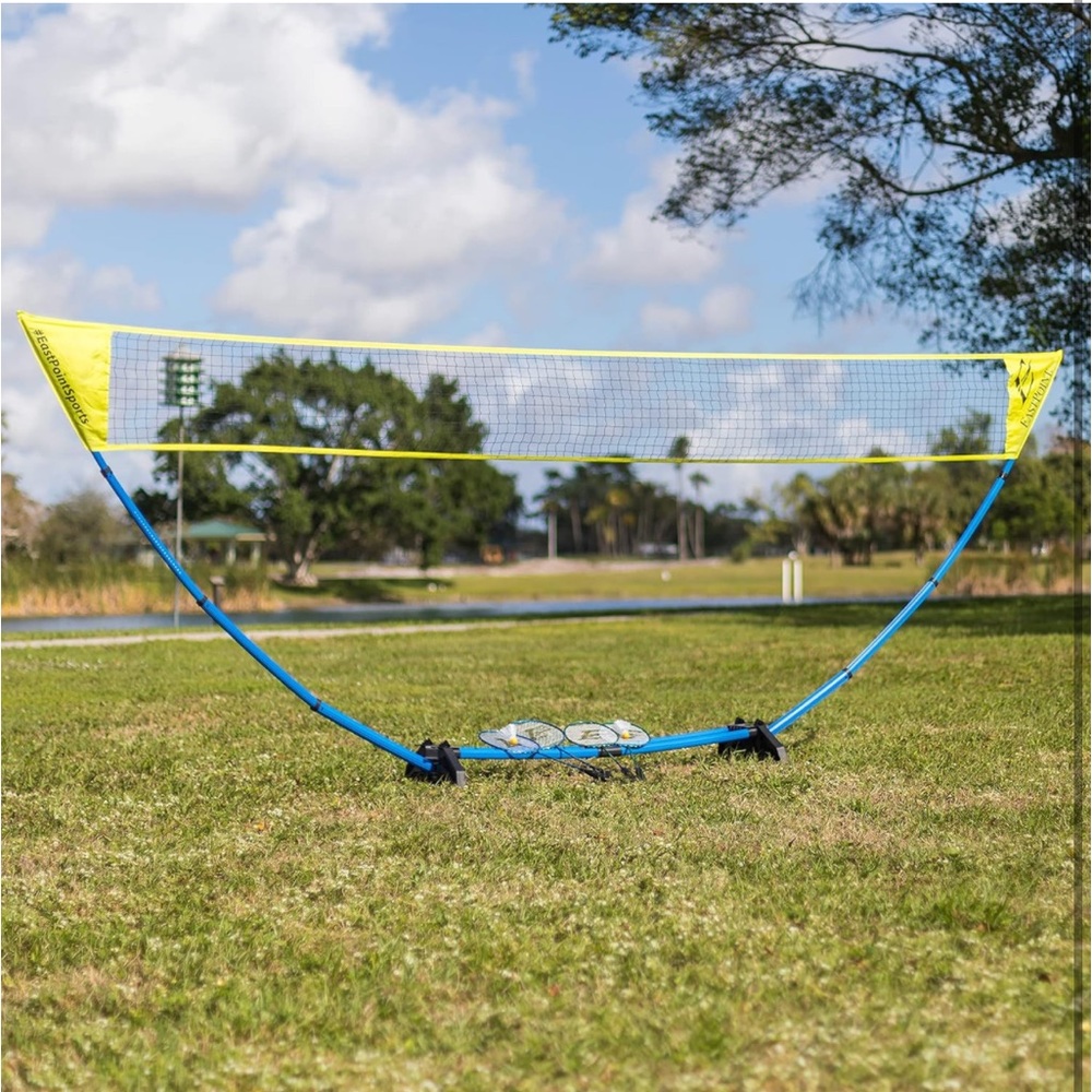 Badminton set